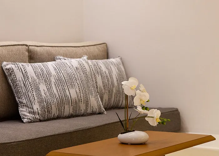 Margarenia Apartahotel Perissa (Santorini)