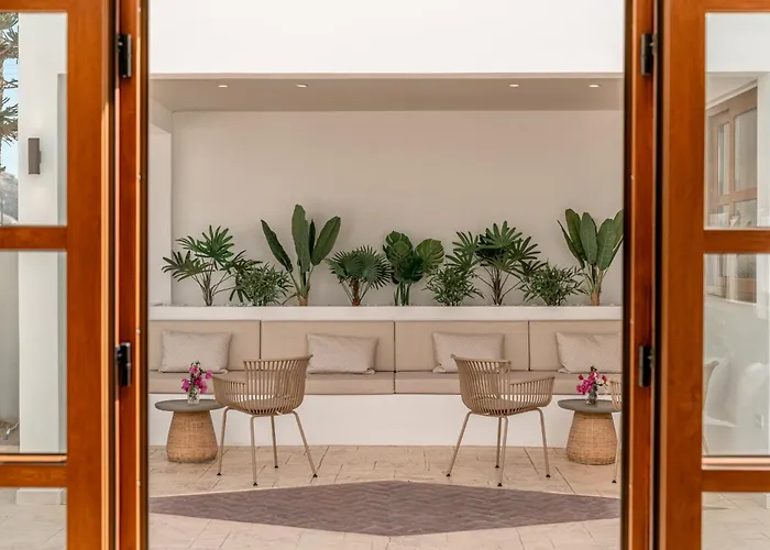 Margarenia Apartahotel