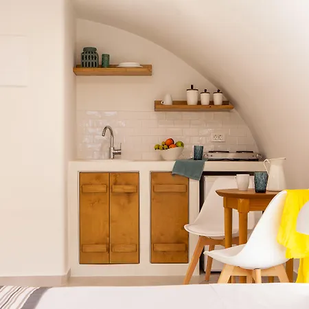 Margarenia Perissa (Santorini)