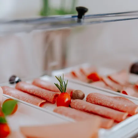 アパートホテル Margarenia