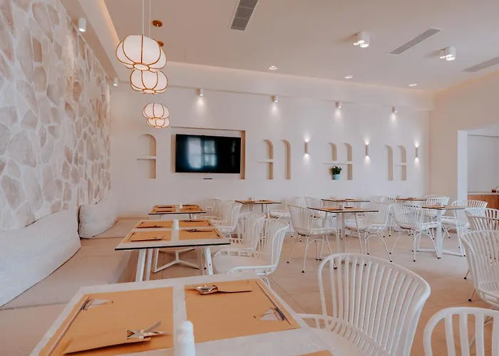 Margarenia Hotel apartamentowy Perissa (Santorini)